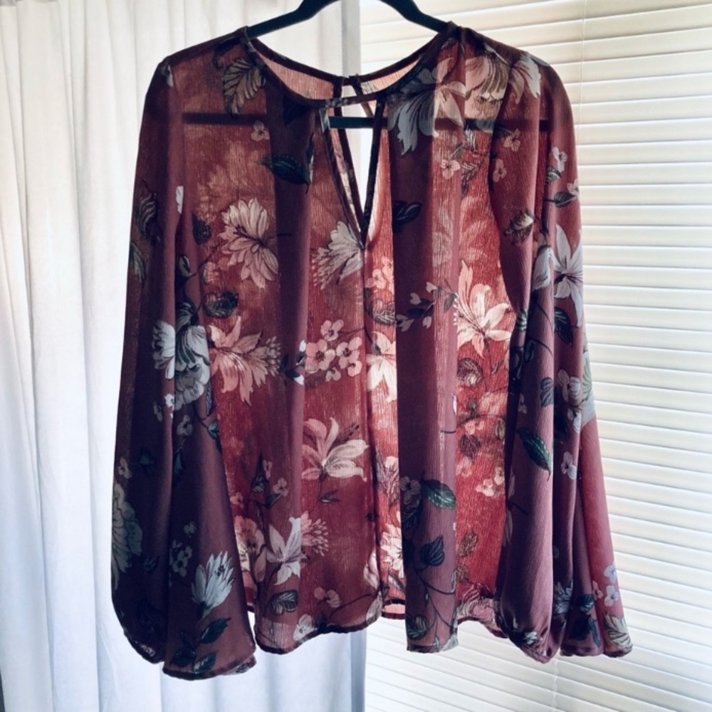 Altar’d State Floral Top
